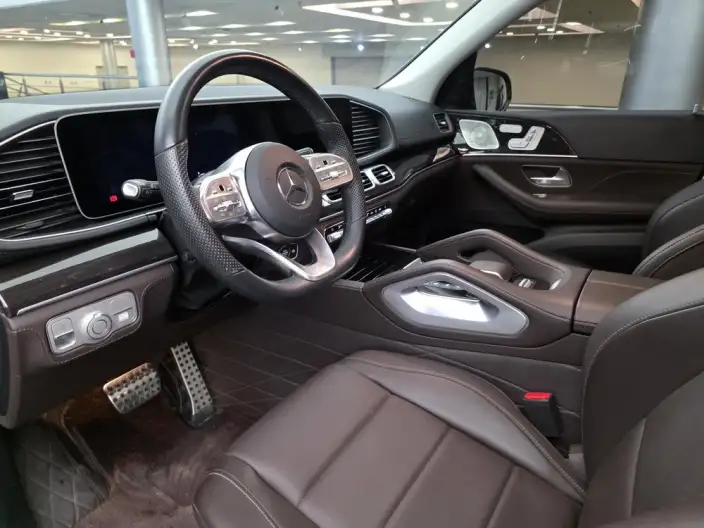 Mercedes-Benz GLS 2023 Model GLS 450 4MATIC Fashion Model – фото 10