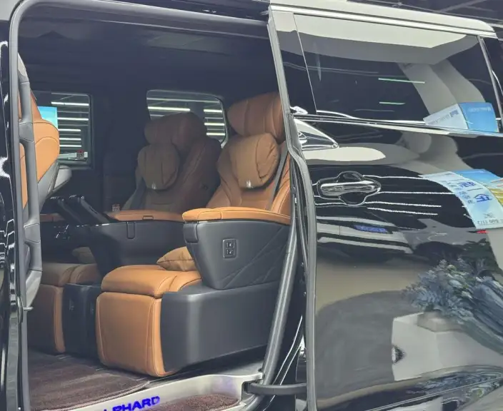 Elfa 2024 Model 2.5L Automatic 4WD 7 seat Parallel Imported – фото 7