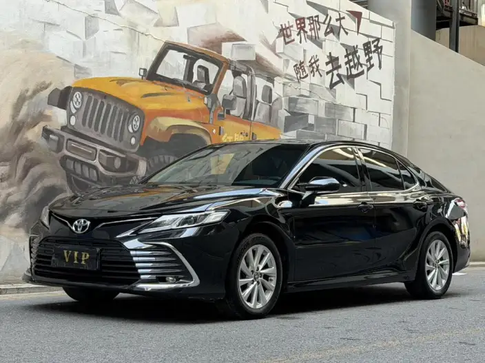 Toyota Camry 2023 Model 2.0GVP Leading version – фото 1