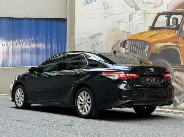 Toyota Camry 2023 Model 2.0GVP Leading version – фото 4