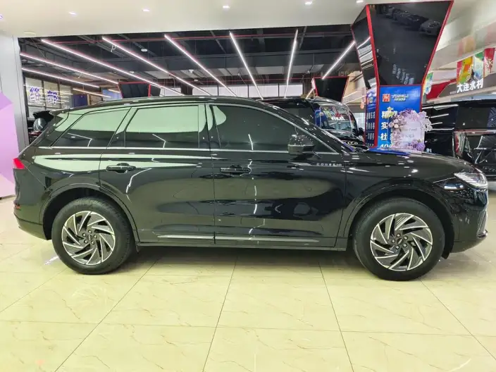 Lincoln Corsair 2024 Model 1.5T 2WD Exclusive Hybrid version – фото 7
