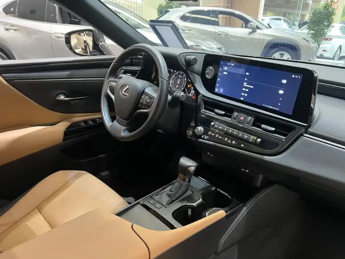 Lexus ES 2022 Model 200 Superior Edition – фото 8