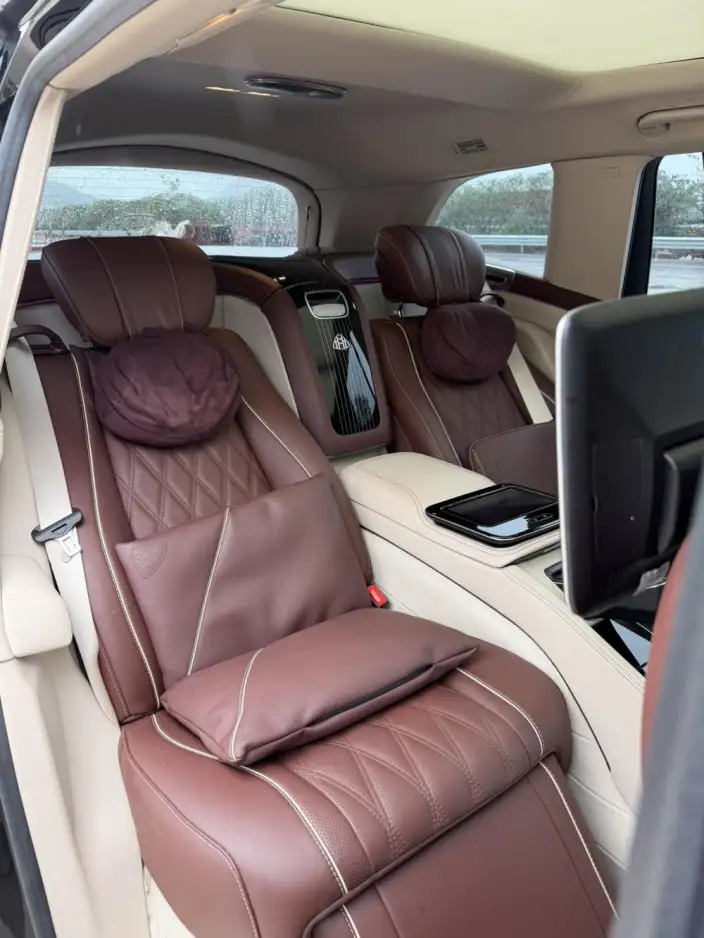 Mercedes-Benz GLS 2024 Model GLS 450 4MATIC Fashion Model – фото 10