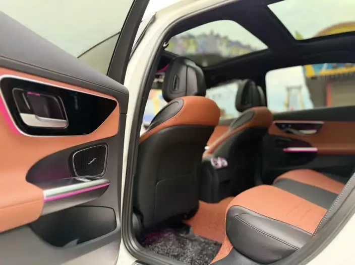 Mercedes-Benz C-Class 2023 Model Facelift C 260 L Sports Edition – фото 9