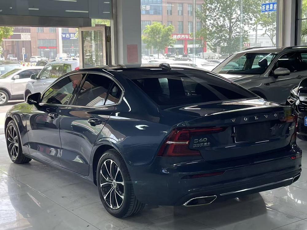 Volvo S60 2020 T4 Intelligent Refined Luxury – фото 4