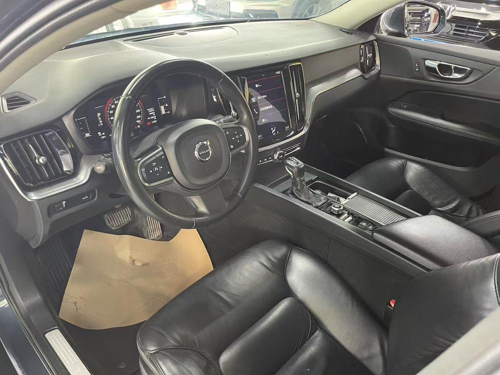 Volvo S60 2020 T4 Intelligent Refined Luxury – фото 9