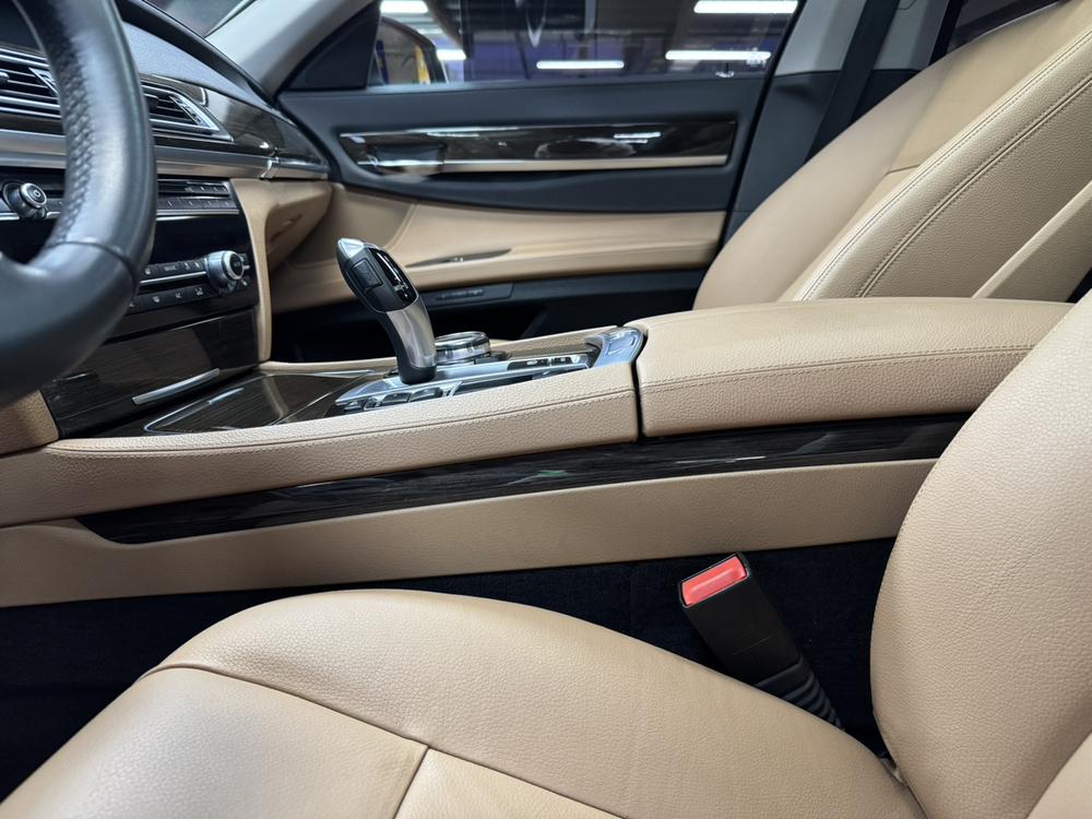 BMW 7 Series 2013 730Li Advantage – фото 17