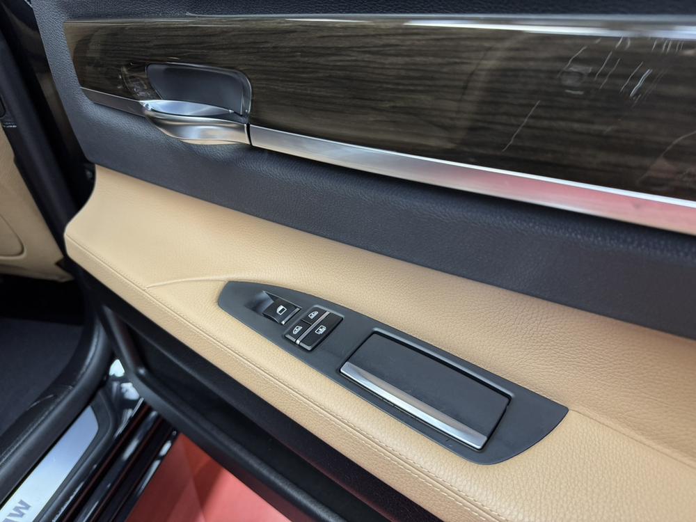 BMW 7 Series 2013 730Li Advantage – фото 19