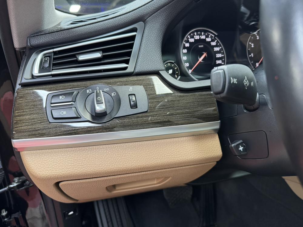 BMW 7 Series 2013 730Li Advantage – фото 32