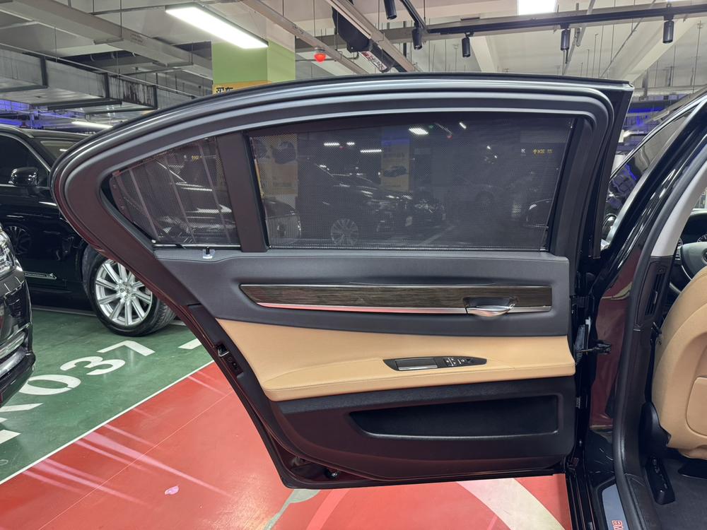 BMW 7 Series 2013 730Li Advantage – фото 37
