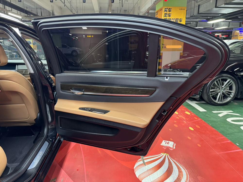 BMW 7 Series 2013 730Li Advantage – фото 40