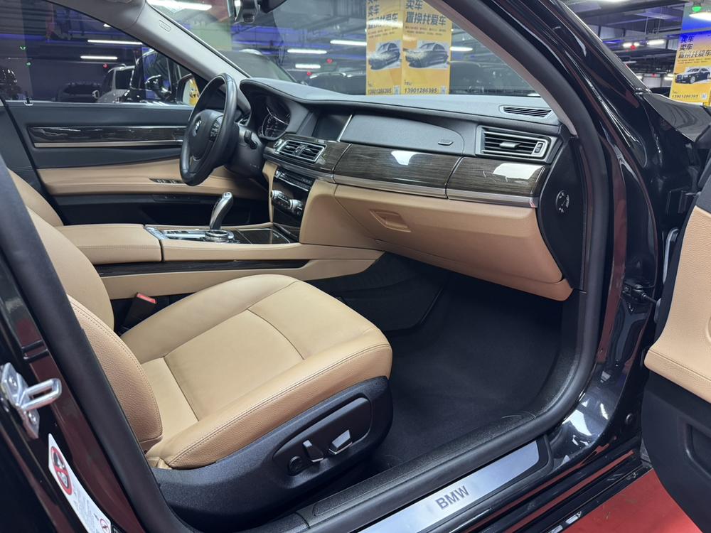 BMW 7 Series 2013 730Li Advantage – фото 43
