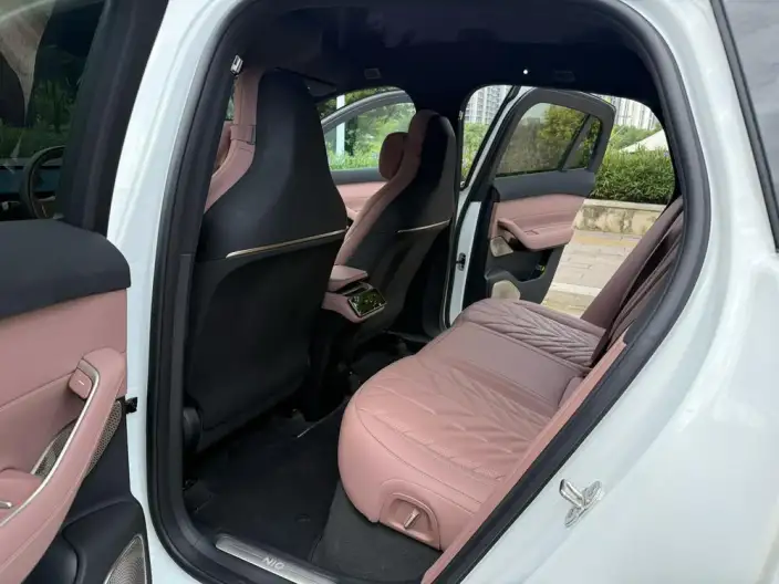 NIO EC6 2025 Model 75kWh – фото 8