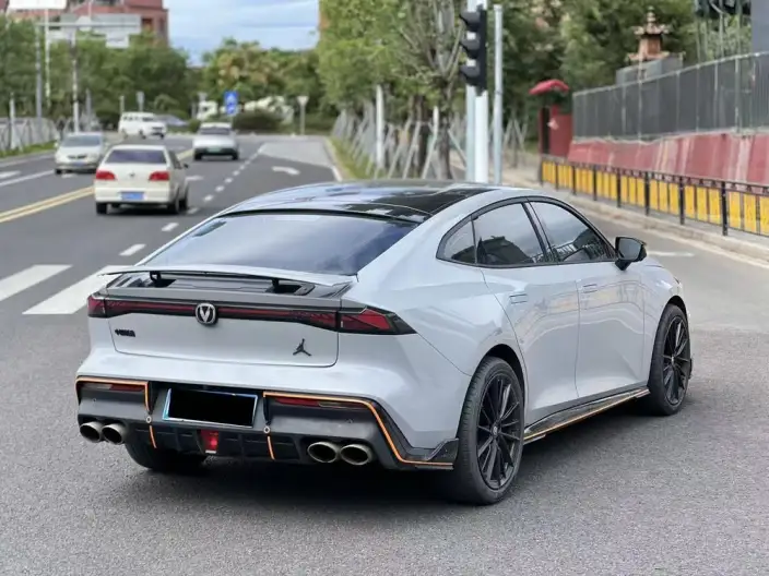 Changan UNI-V 2022 Model 1.5T Sports Edition – фото 6