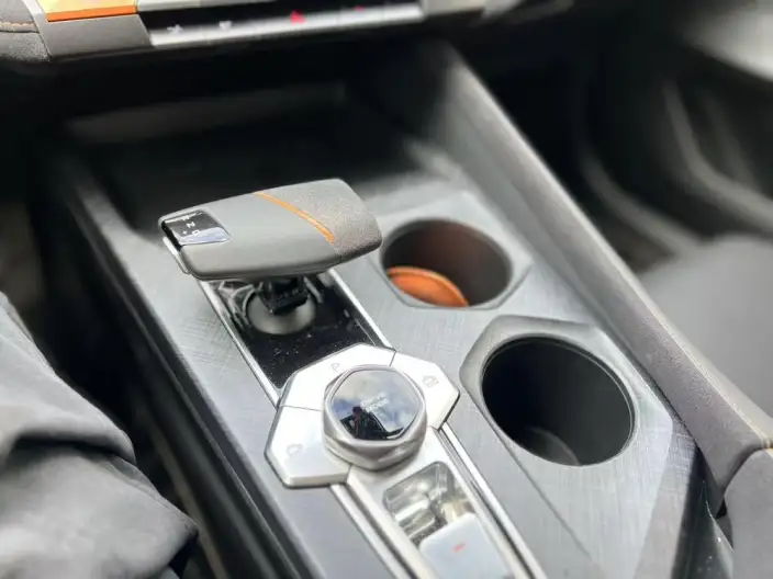 Changan UNI-V 2022 Model 1.5T Sports Edition – фото 10