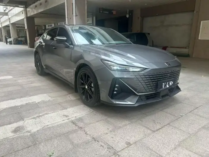 Changan UNI-V 2023 Model 1.5T Noble Model