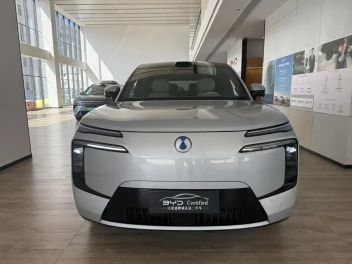 Denza N8L DM 2025 Model Flagship Model