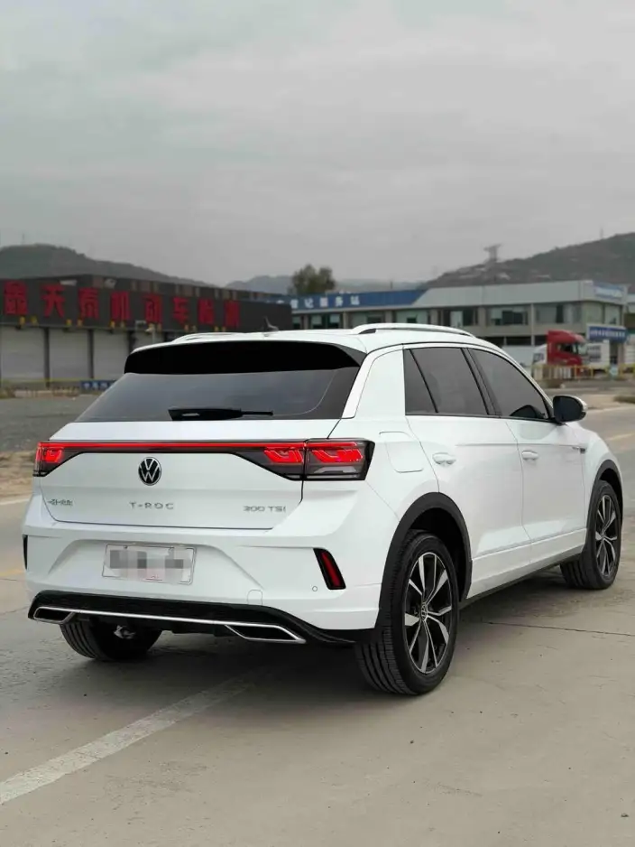 Volkswagen T-Roc 2023 Model 300TSI DSG Chenguang Edition – фото 6