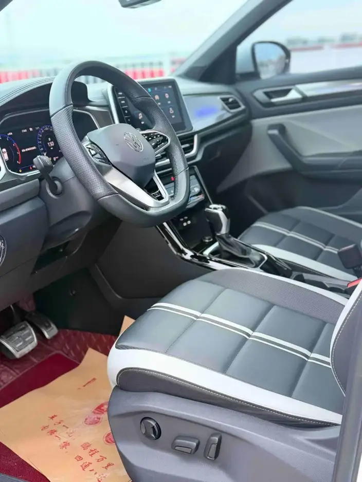 Volkswagen T-Roc 2023 Model 300TSI DSG Chenguang Edition – фото 7