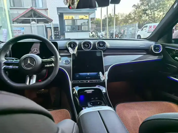 Mercedes-Benz C-Class 2026 Model C 260 L Sports sedan Classic Edition – фото 7