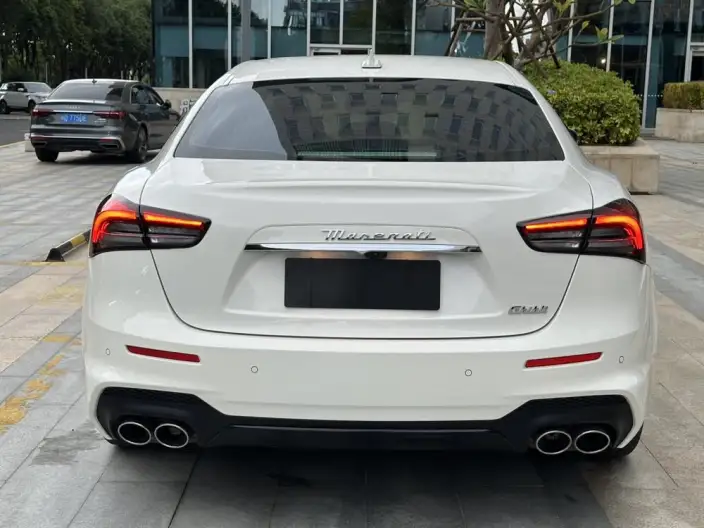 Ghibli 2022 Model 3.0T Modena – фото 5