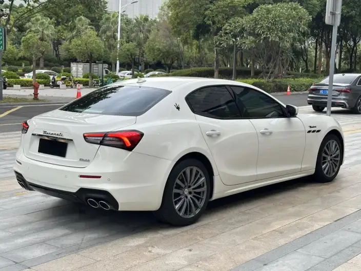 Ghibli 2022 Model 3.0T Modena – фото 6