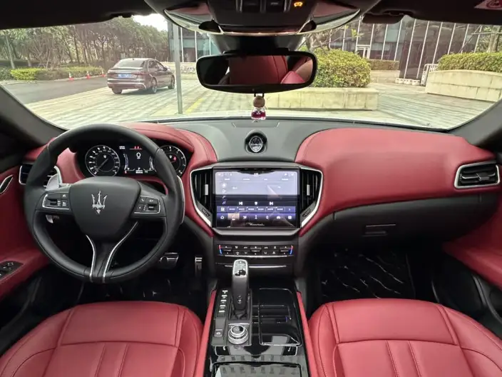 Ghibli 2022 Model 3.0T Modena – фото 10