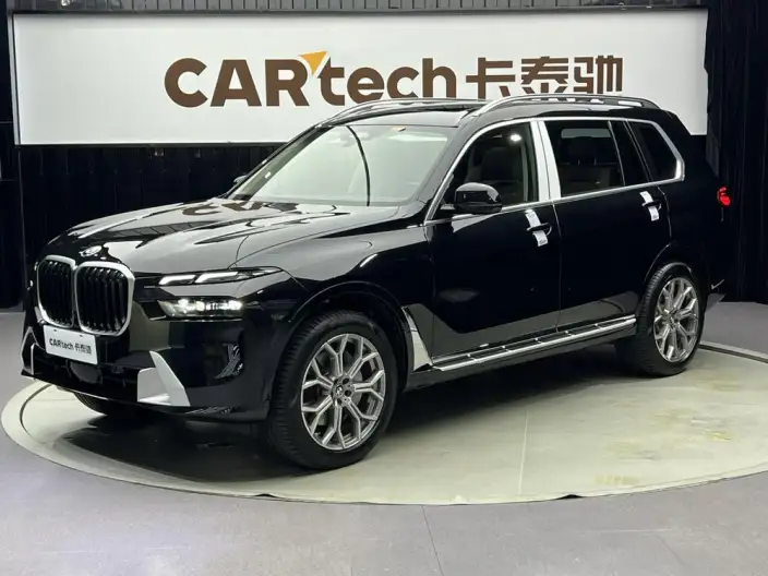 BMW X7 2023 Model xDrive40i Leading Model Luxury Set – фото 1