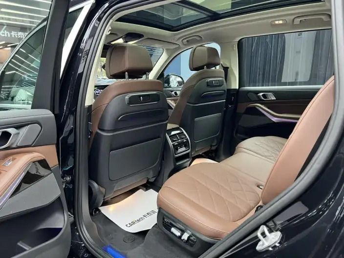 BMW X7 2023 Model xDrive40i Leading Model Luxury Set – фото 9