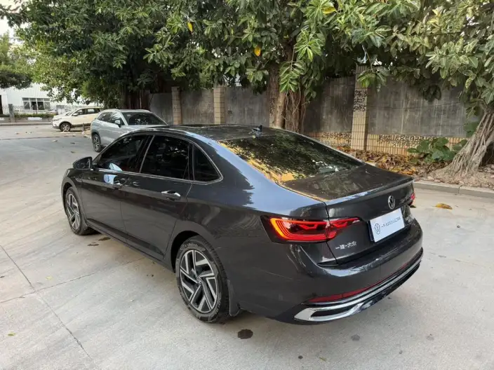 Volkswagen Sagitar 2024 Model 300TSI DSG Beyond Edition – фото 5
