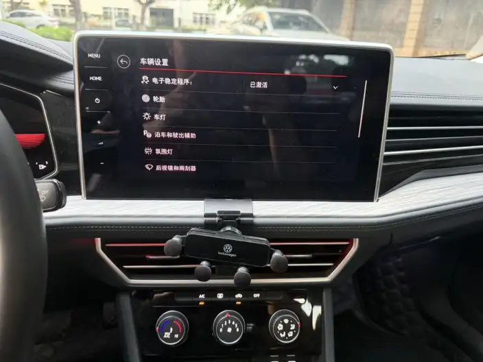 Volkswagen Sagitar 2024 Model 300TSI DSG Beyond Edition – фото 9