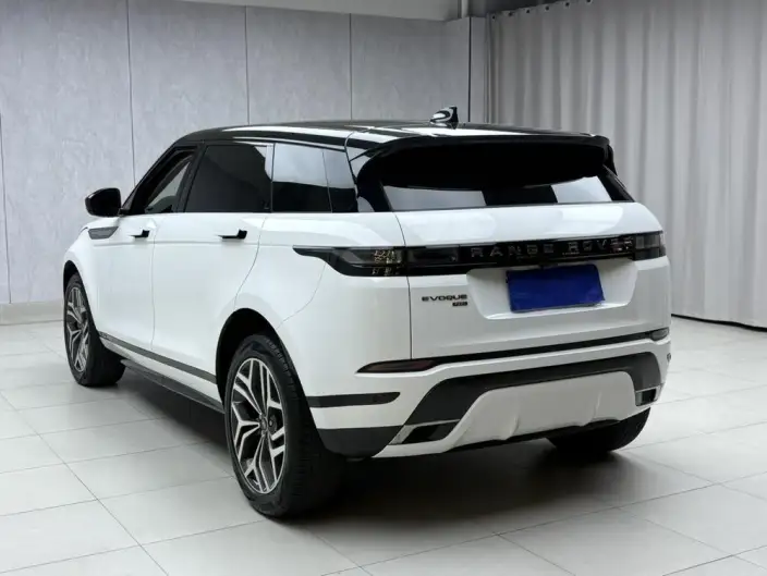 Range Rover Evoque 2021 Model Aurora L 249PS R-Dynamic SE Deluxe Edition – фото 4
