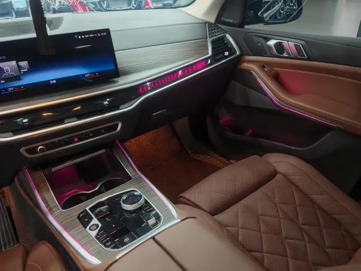 BMW X7 2023 Model xDrive40i Leading Model Luxury Set – фото 6