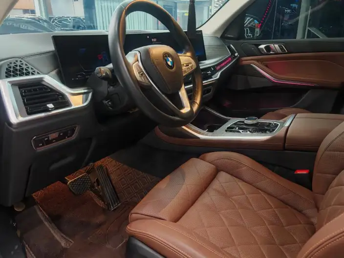 BMW X7 2023 Model xDrive40i Leading Model Luxury Set – фото 8