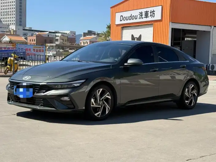 Hyundai Ioniq 2023 Model 1.5L CVT GLX Elite Edition – фото 1