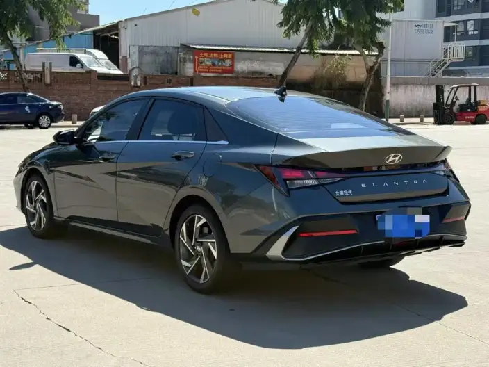 Hyundai Ioniq 2023 Model 1.5L CVT GLX Elite Edition – фото 4