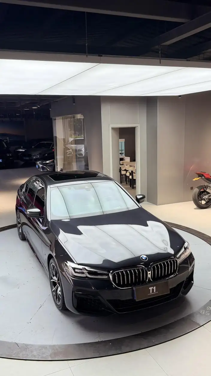 BMW 5 Series Imported 2022 Model Facelift II 540i Fashion edition M Sports Set – фото 3