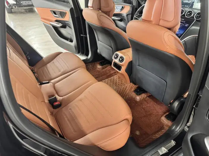 Mercedes-Benz GLC 2024 Model GLC 260 L 4MATIC Dynamic Model 5 seat – фото 6