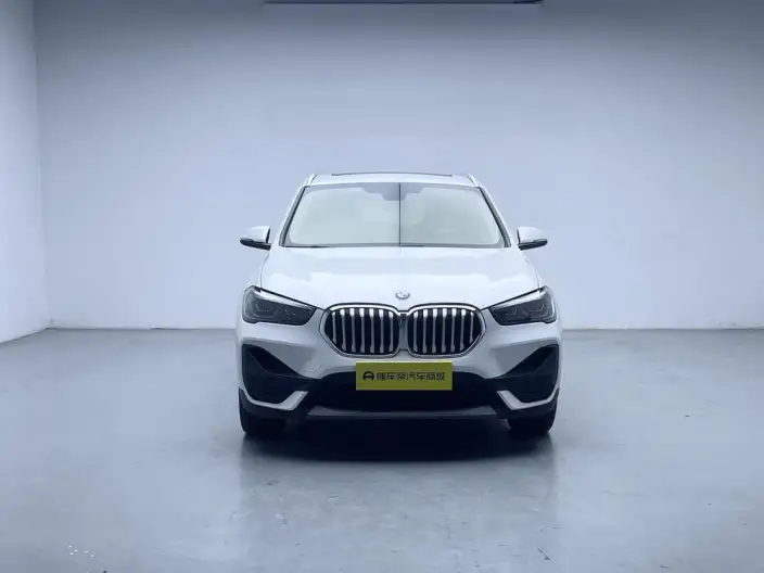BMW X1 2022 Model sDrive25Li Leading Model – фото 2