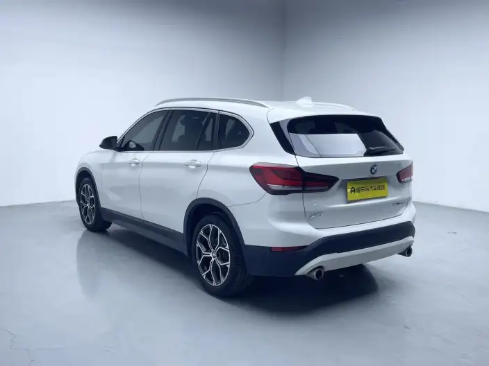 BMW X1 2022 Model sDrive25Li Leading Model – фото 5