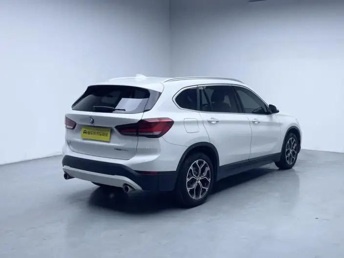 BMW X1 2022 Model sDrive25Li Leading Model – фото 7