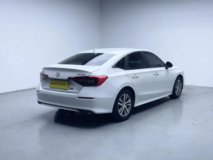 Honda Civic 2023 Model 240TURBO CVT Momentum Edition – фото 7