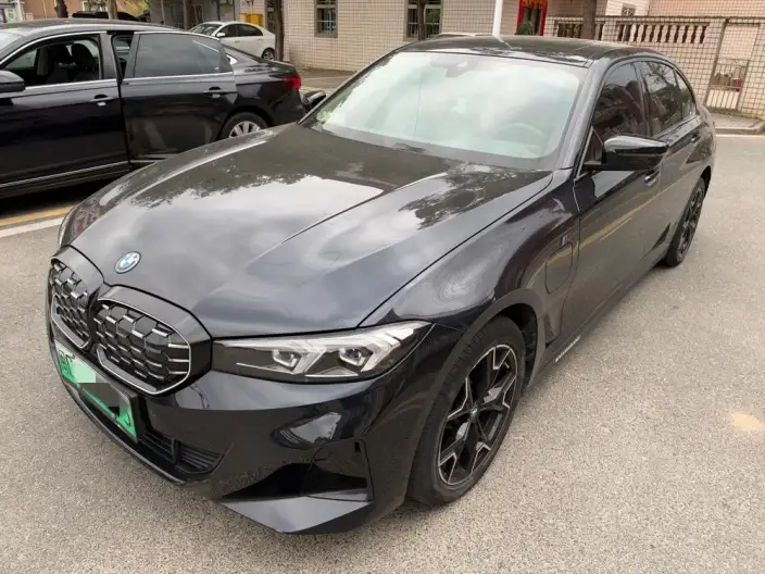 BMW i3 2025 Model eDrive40L Night Set – фото 1