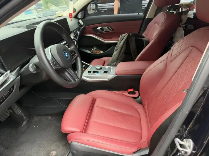 BMW i3 2025 Model eDrive40L Night Set – фото 7