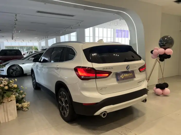 BMW X1 2022 Model sDrive25Li Leading Model – фото 4