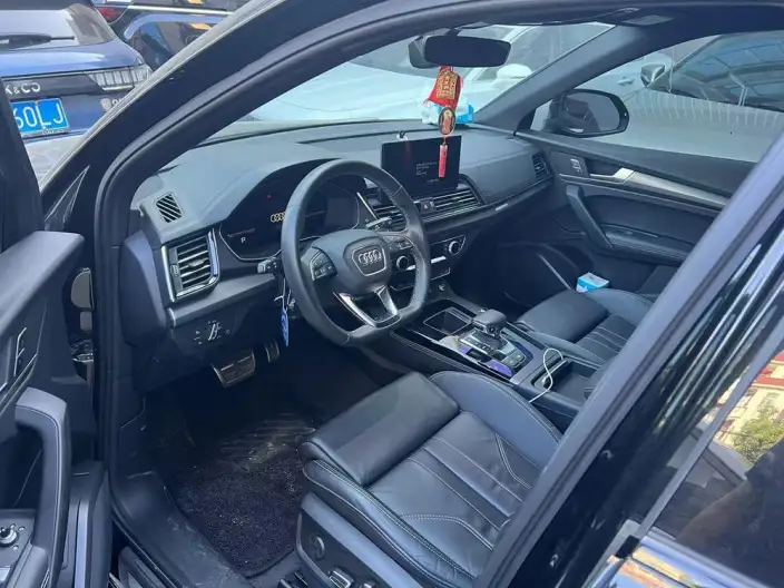 Audi Q5L 2024 Model 40TFSI Luxury Dynamic Model – фото 8