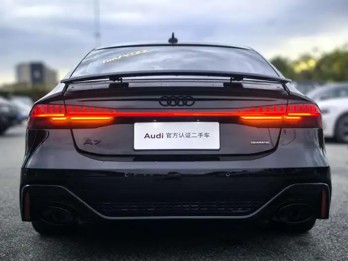 Audi A7 2024 Model 55 TFSI quattro Exclusive Model – фото 6