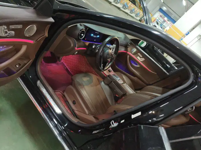 Mercedes-Benz E-Class 2023 Model E 300 L Luxury Model sedan – фото 5