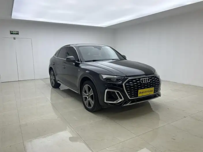Audi Q5L Sportback 2022 Model 40 TFSI Luxury Model