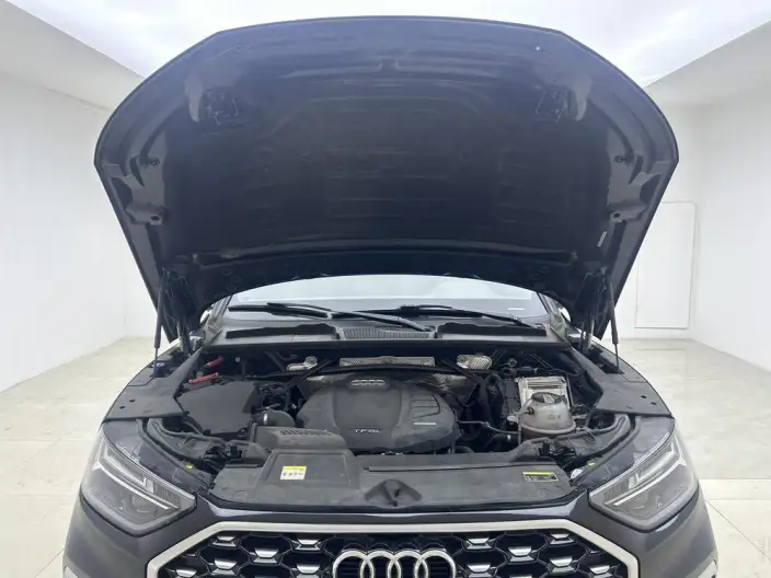 Audi Q5L Sportback 2022 Model 40 TFSI Luxury Model – фото 10
